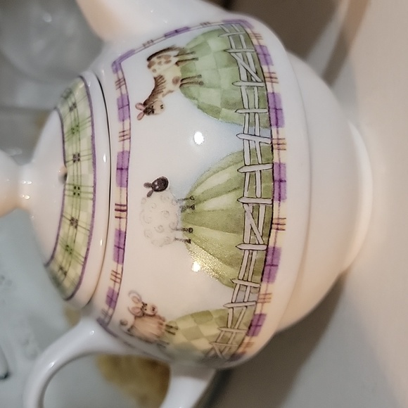 Arthur Wood Kitchen Vintage Cottagecore Teapot Teacup For One